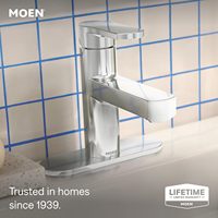 Robinet de lavabo moderne Moen Laris en chrome poli, durable, à poignée unique, monotrou, avec plaque de fixation optionnelle et ressort intégré