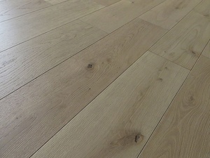 <span class=keywords><strong>Parquet</strong></span> en chêne européen de 12mm d'épaisseur contreplaqué imperméable rustique industriel en bois massif avec couleur populaire - Product Image 2