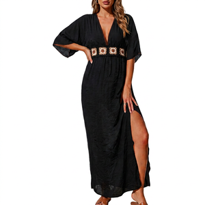 Vestido maxi negro para mujer, cuello en V profundo, manga murciélago, abertura lateral, bordado floral, vestido suelto de gasa para vacaciones - Product Image 1