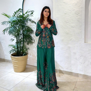 Ensemble de châles en satin brodé vert pour femmes, motif floral traditionnel, vêtements ethniques, utilisation quotidienne toutes saisons - Product Image 1