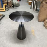 Table en acier inoxydable or rose, petite, écologique, pour les salons de thé, les cafés, les bars décontractés, au design moderne et tendance pour l'extérieur