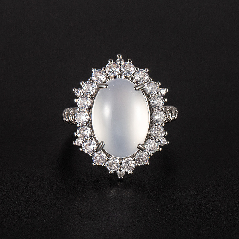 Bague blanche