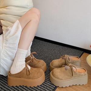 Sandales mules décontractées pour femmes, à enfiler, bout rond unique, en daim, légères, respirantes, avec semelle compensée et nœud - Product Image 2