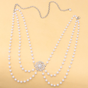 โซ่คาดเอวแฟชั่นยุโรป ดีไซน์ดอกไม้ ทองคำขาว สำหรับงานปาร์ตี้ หลายห่วง ประดับมุกเทียม - Product Image 4