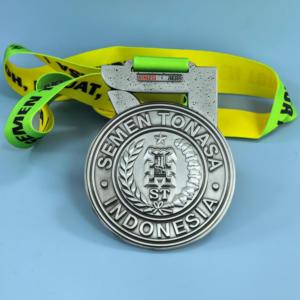 Medallas Deportivas Personalizadas en 3D <span class=keywords><strong>de</strong></span> Aleación <span class=keywords><strong>de</strong></span> Zinc con Diseño <span class=keywords><strong>de</strong></span> León, Premio <span class=keywords><strong>de</strong></span> Campeón <span class=keywords><strong>de</strong></span> Fútbol, Liga 2025, Patinaje sobre Ruedas, Medalla <span class=keywords><strong>de</strong></span> Metal - Product Image 3