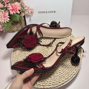 Scarpe con Tacco Uniche per Donne, Stile Estivo Rosso Vino con Fiore, Tacco Alto - Product Image 6