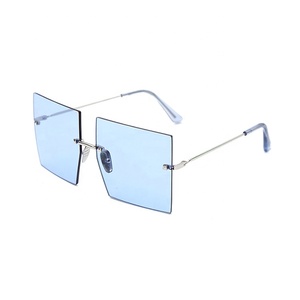 2019 mode luxe marque métal carrés nuances sans monture claires lunettes de soleil femmes surdimensionnées - Product Image 4