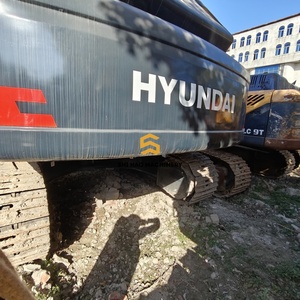 Excavatrice sur chenilles d'occasion Hyundai 305LC-9S, peinture d'origine, importée, pour travaux de construction - Product Image 1