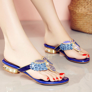 Nouvelles sandales à plateforme à talon bas, style bohème, pour la plage, tendance estivale, pour l'extérieur, avec strass, type tongs à clip - Product Image 1