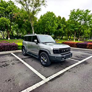เจทัวร์ ที2 ปี 2023 รถ SUV มือสอง ขับเคลื่อน 4 ล้อ เกียร์อัตโนมัติ พวงมาลัยซ้าย เบาะหนังสีเข้ม เครื่องยนต์ดีเซลเทอร์โบ ความจุมากกว่า 8 ลิตร มาตรฐานไอเสียยูโร 6/ยูโร 5 ระยะทางวิ่ง 25-50 พันไมล์ - Product Image 1