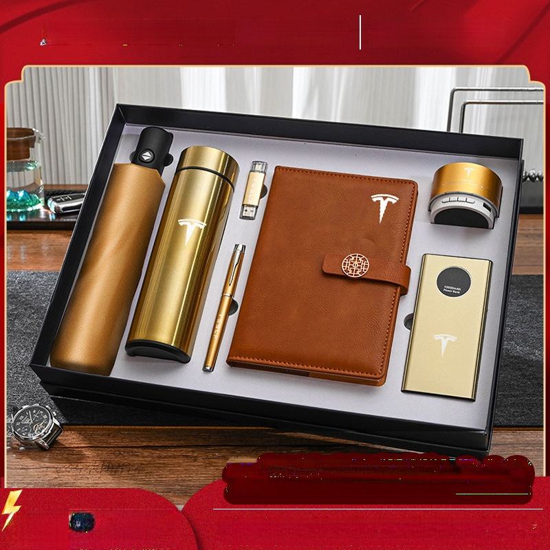 Chinese-style round-button notebook with silver pen