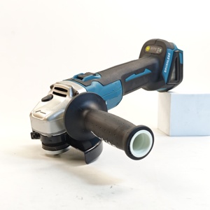 Amoladora Angular Inalámbrica Makit <span class=keywords><strong>DGA504</strong></span> de 18V, Disco de 125mm, 8500rpm, Freno Electrónico, Eje M14, Herramienta para Cortar, Pulir y Desbastar Metal - Product Image 6