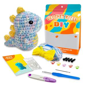 Kit de <span class=keywords><strong>crochet</strong></span> de dinosaure coloré complet pour débutants - Ensemble de bricolage tout-en-un avec fil, <span class=keywords><strong>crochet</strong></span>, yeux et guide étape par étape - Product Image 1