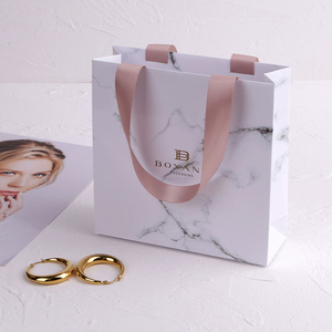Boîte d'emballage élégante pour bijoux en papier rose avec logo personnalisé, pochette pour bracelet, accessoires, boîte cadeau pour bague - Product Image 3
