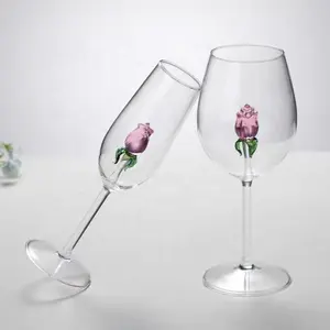 Op Maat Gemaakte Handgeblazen Transparante Wijnglazen Beker Met 3d Roos Binnen Voor Valentijnsdag Bruiloft