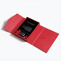 Boîte cadeau de luxe à couvercle rabattable en papier texturé rouge, personnalisée pour parfum, rouge à lèvres, ensemble de soins de la peau, emballage cosmétique