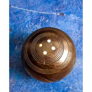 Tope de Puerta de Madera Verde con Forma de Bola de Bolos - Product Image 1