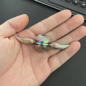 Divertido y Duradero Fidget Spinner para Niños, Juguete Antiestrés de Rotación Manual con Alas de Ángel, Spinner de Metal Cupido para Aliviar el Estrés - Product Image 2
