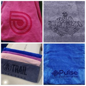 Microfiber 선전용 까만 색깔 목 수건 주문 hight 질 디자인 로고를 가진 옥외 체조 요가 수건 - Product Image 3