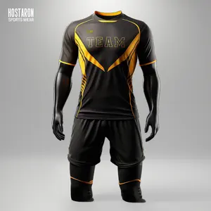 Hostaron Groothandel 100% Polyester Sublimatie Voetbal Truien Kits Custom Heren Ademende Voetbal Uniformen Set Met Logo