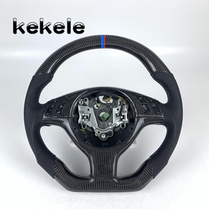 Adecuado para los modelos <span class=keywords><strong>BMW</strong></span> <span class=keywords><strong>E46</strong></span>, vale la pena personalizar el volante de fibra de carbono de tres colores - Product Image 1