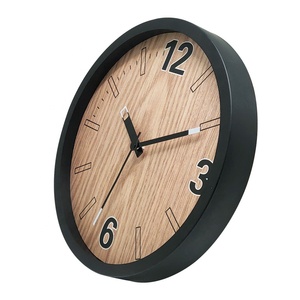 Orologio <span class=keywords><strong>da</strong></span> <span class=keywords><strong>parete</strong></span> in <span class=keywords><strong>metallo</strong></span> in alluminio con design moderno rotondo di creatività decorativa <span class=keywords><strong>da</strong></span> 12 pollici - Product Image 2