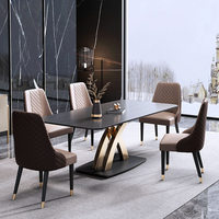 Une table à manger en pierre moderne et luxueuse, adaptée aux tables de style italien pour les projets résidentiels, de villas ou d'hôtels