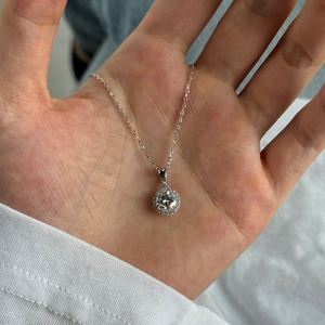 Dylam Charm High <b>Top</b> Jewelry 925 <b>Silver</b> 6.5mm/1ct D Color VVS1 Moissanite Solitaire Pendant Necklaces for Dress up Daily Life - Product Image 5