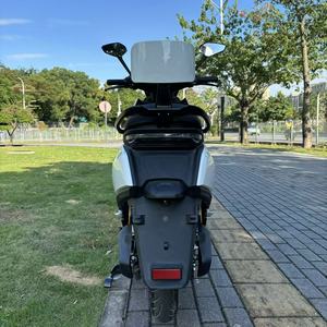 Bicicletta Elettrica SMPLLO a 2 Ruote per Adulti - Batteria 48/60/72V, Velocità Massima 80km/h e Pneumatico Posteriore 80/70-10, Bici Elettrica per Uomini - Product Image 4