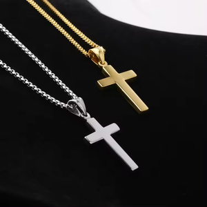 Venta al por mayor Colgantes de alta calidad de acero inoxidable quirúrgico chapado en oro Cruz colgante collar religioso cristiano Cruz colgante - Product Image 3