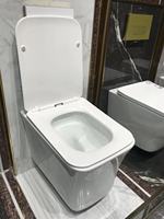 WC suspendu mural en céramique monobloc de haute qualité pour salle de bain avec réservoir encastré