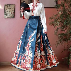 Conjunto de dos piezas <span class=keywords><strong>Hanfu</strong></span> rojo Falda elegante con cara de caballo bordada con parte superior blanca Ideal para eventos culturales - Product Image 4
