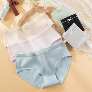 Vente en gros à bas prix de caleçons à taille moyenne culottes en coton sans couture pour femmes culottes en coton pour femmes - Product Image 1