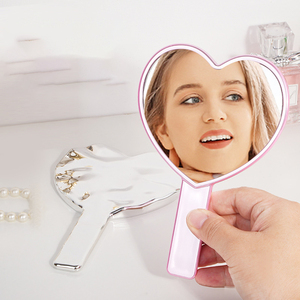 Bán Buôn Cá Nhân Màu Hồng Hình Trái Tim Nhỏ Gọn Cầm Tay Gương Mạ Bạc Lash Gương Cho Cô Gái Biểu Tượng Tùy Chỉnh - Product Image 3