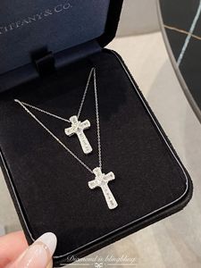 Xinfly 18k White Gold Diamond 0.42ct <b>Cross</b> Necklace - Product Image 4