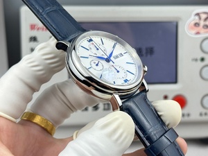 Montres mécaniques à prix réduit avec un design tendance, fonction calendrier de haute qualité, bracelet bleu - Product Image 3