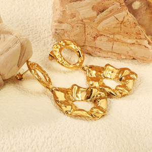 Pendientes de Aro Geométricos de Aleación de Zinc en Tono Dorado, Joyería de Moda para Mujer, Accesorio para Fiestas - Product Image 2