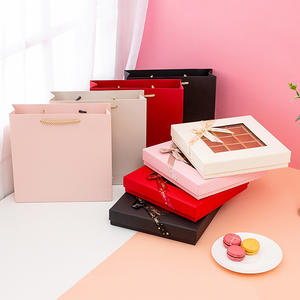 Dekunprinting Conception personnalisée Boîte cadeau pliante avec fenêtre transparente pour bonbon sucré en papier chocolat fentes pour cartes - Product Image 4