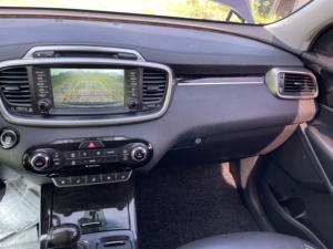 Kia Sorento 2015, Volante a la Izquierda, Diésel, SUV, Coche Usado de Corea para Exportación, Automático, Tracción en las Cuatro Ruedas, 7 Asientos, Techo Solar Panorámico, Modelo Nuevo - Product Image 6