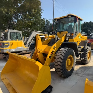 Chargeuse sur pneus SDLG LG936L 3 tonnes avec moteur Yuchai et commande hydraulique pilotée pour un maniement et un chargement efficaces des matériaux - Product Image 1