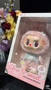 Muñeco <span class=keywords><strong>de</strong></span> Peluche <span class=keywords><strong>de</strong></span> Vinilo Oficial <span class=keywords><strong>de</strong></span> Popmart, the Monsters Mokoko Labubu Close to Sweet, 38 cm, Juguetes Grandes Originales - Product Image 6