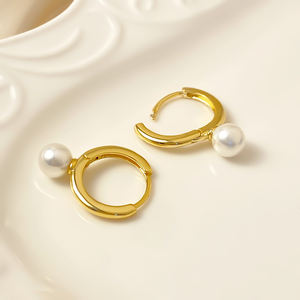 ต่างหูแฟชั่นแบบห้อย ขายส่งจำนวนมาก ชุบทอง 18K เครื่องประดับทันสมัย ต่างหูมุกแบบห่วงสำหรับผู้หญิง - Product Image 5