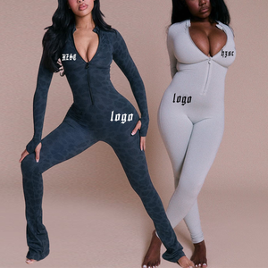 2025 tutina aderente a maniche lunghe personalizzata da donna <span class=keywords><strong>con</strong></span> <span class=keywords><strong>elastico</strong></span> <span class=keywords><strong>in</strong></span> <span class=keywords><strong>vita</strong></span> <span class=keywords><strong>con</strong></span> Logo anteriore stile pantaloni svasati - Product Image 1