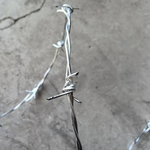 Low Carbon Steel Galvanized Barbed Wire Roll Anti Climb Barb Wire for Ranch, Construction, <b>Border</b> Perimeter <b>Fencing</b> - Product Image 3