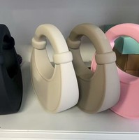 Giyilebilir Silikon Üçgen El Ağırlıkları Halter Yoga Kombosu Cilt Dostu Fitness Bileklik Seti