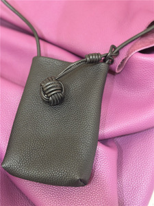 Mini Bolso de Teléfono Tejido con Pompones para Mujer, Bolso de Hombro Simple y Elegante, Bolso Bandolera Versátil - Product Image 2