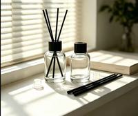 Diffuseur de parfum en verre YM Premium avec bouchon à vis, impression personnalisable pour la décoration de la maison et des hôtels