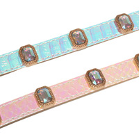 Collier pour animaux de compagnie en strass brillants pour chiens de petite, moyenne et grande taille, accessoires pour animaux de compagnie, collier pour chien en cuir PU coloré