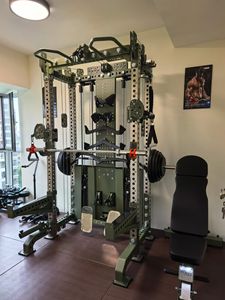 Macchina Multifunzionale per Allenamento di Forza in Palestra, Attrezzatura Smith con Pesi in Acciaio, Trainer per <span class=keywords><strong>Esercizi</strong></span> - Product Image 1