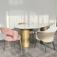 Gainsville Table de salle à manger en marbre King Size haut de gamme Pierre naturelle de luxe en forme de goutte d'eau avec pieds en métal Piedra Sinterizada